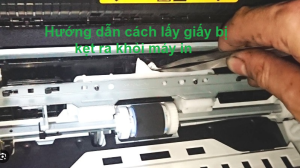 cách lấy giấy bị kẹt ra khỏi máy in